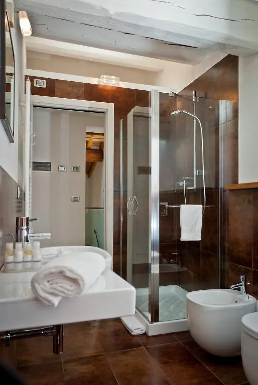 Callegherie 21 Boutique B&B Imola
